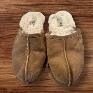 UGG Women's Suede Shearling Lined Clogs Slippers Size 9 Comfort Warm